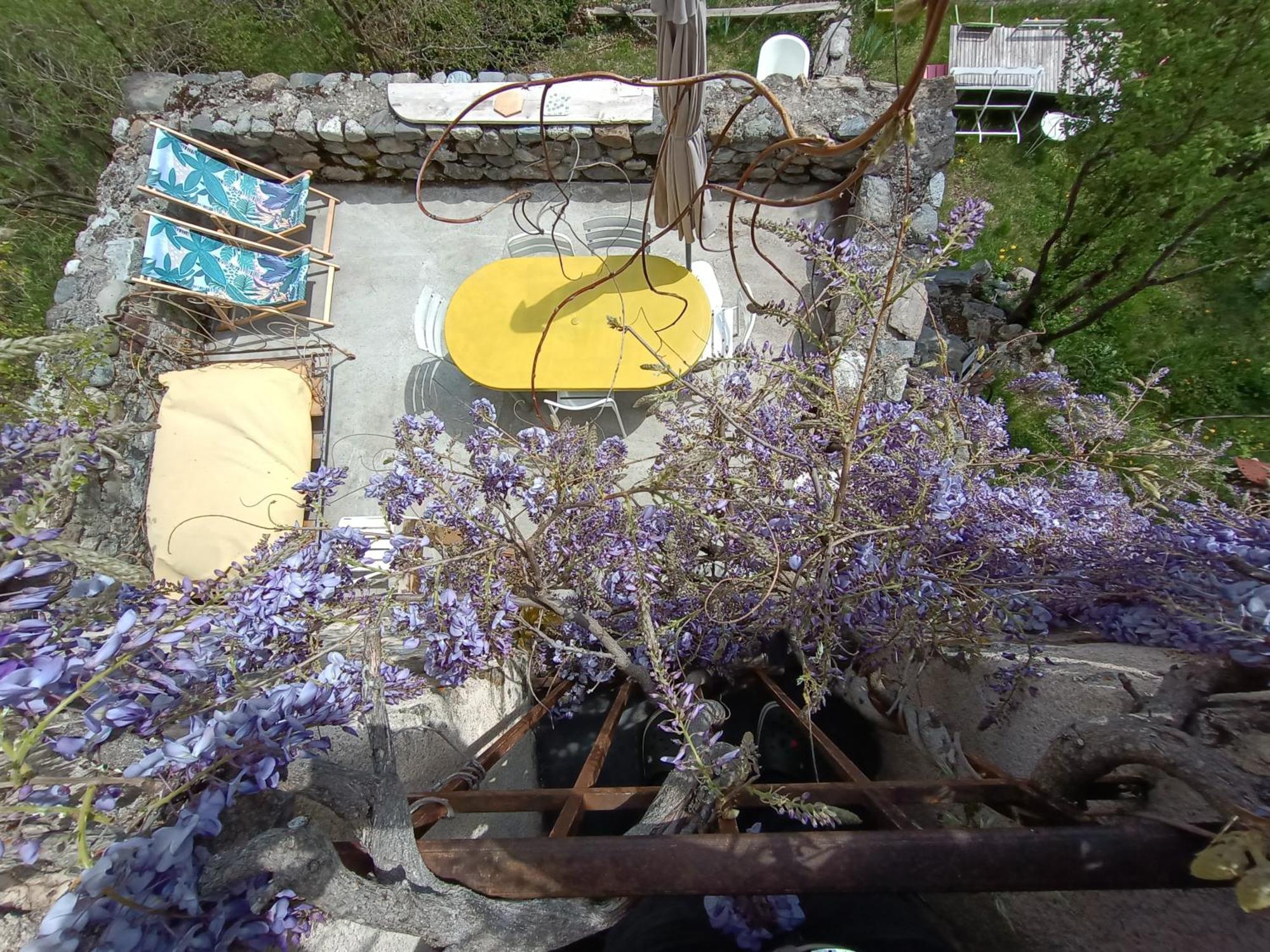Chambre Ou Gite Dans Une Maison De Montagne - De Suzon A Zelie Entraigues (Isere) Quarto foto